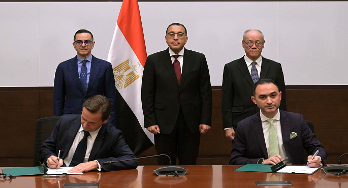 بالصور.. رئيس الوزراء يشهد توقيع “نيسان مصر” عقد استثمار لتصنيع طراز ثالث في مصر بنسبة مُكون محلي تتجاوز ٥٤٪
