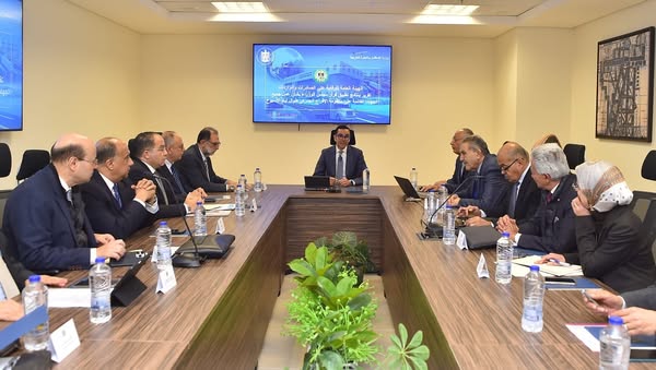 بالصور..وزير الاستثمار: الدولة حريصة على تحسين منظومة الإفراج الجمركي وتحسين الأداء بالمراكز اللوجستية
