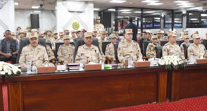 بالفيديو والصور.. وزير الدفاع يشهد المرحلة الرئيسية لمشروع مراكز القيادة الاستراتيجي التعبوي التخصصي لهيئة الإمداد والتموين