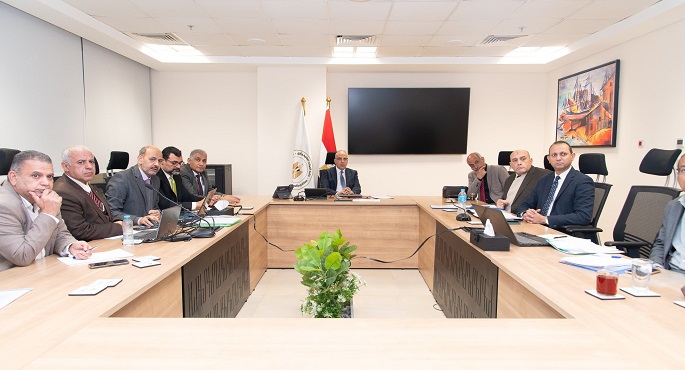 بالصور.. وزير الري يبحث موقف أعمال تطوير منظومة الري والصرف بواحة سيوة