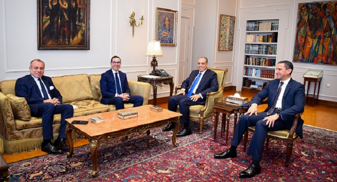 بالصور.. وزيرا الخارجية والاستثمار يبحثان التعاون بين الوزارتين لجذب الاستثمارات الأجنبية المباشرة