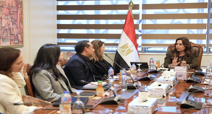وزيرة التنمية المحلية تبحث مع المدير الإقليمي لـ”الهابيتات” مجالات التعاون المستقبلية بين الجانبين