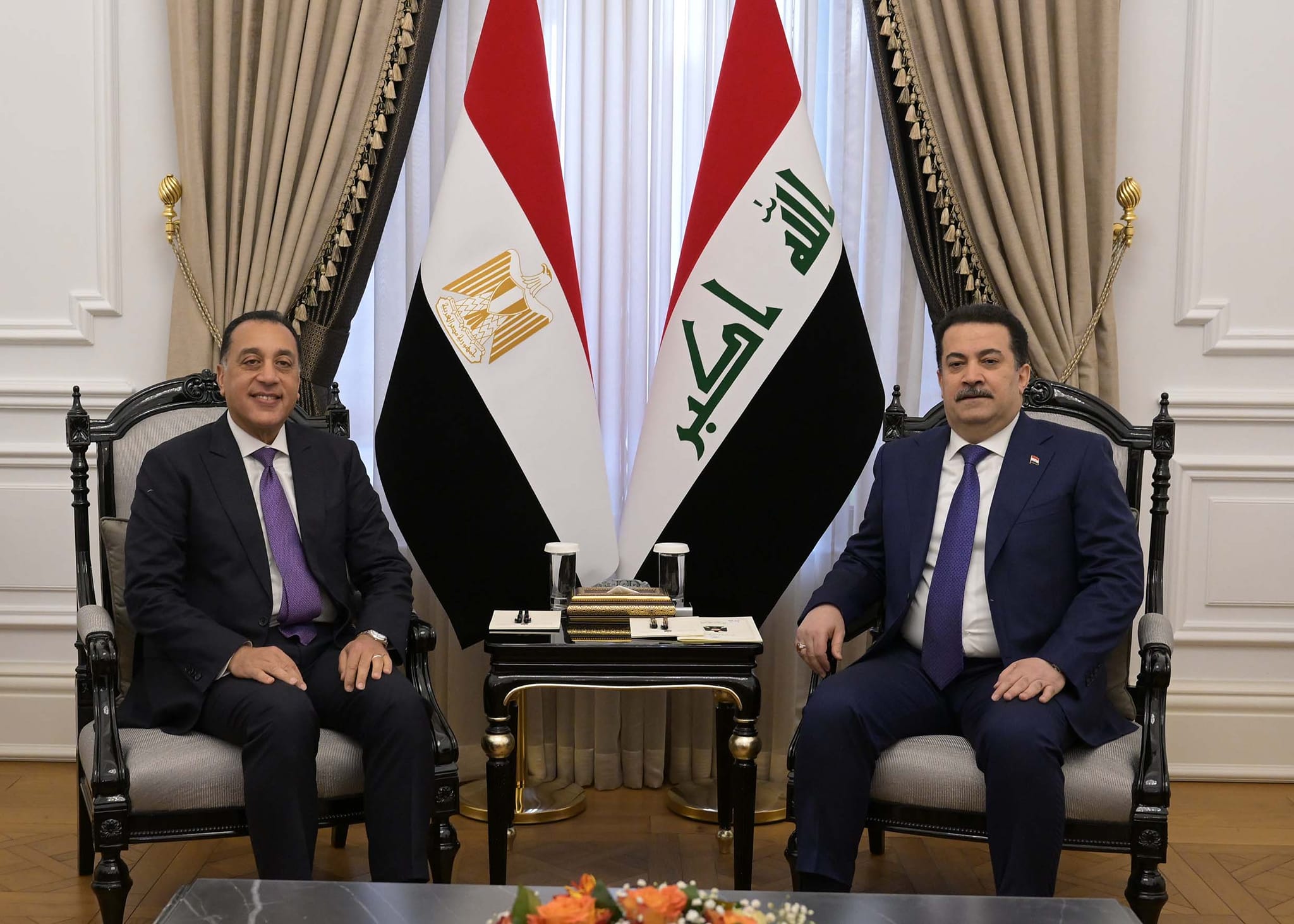 رئيسا وزراء مصر والعراق يعقدان جلسة مباحثات ضمن أعمال اللجنة العليا المشتركة