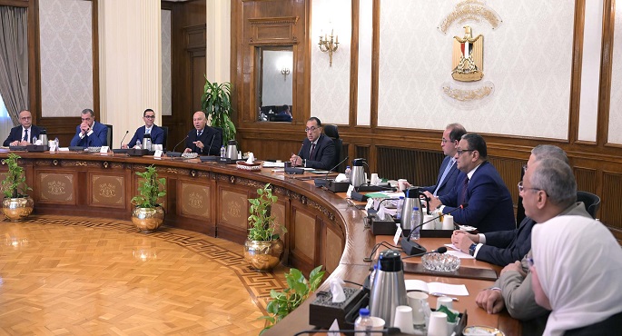 بالصور.. رئيس الوزراء يتابع الموقف التنفيذي للإفراج الجمركي عن البضائع وتطبيق منظومة التسجيل المسبق للشحنات