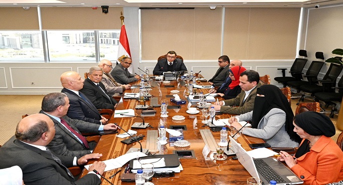 بالصور .. وزير الإسكان يتابع سير العمل بمنظومة الصرف الصحي بمحافظة بورسعيد