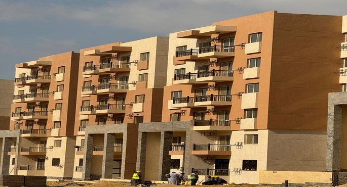 بالصور.. وزير الإسكان يُتابع مشروعات الطرق ببيت الوطن ووحدات سكن لكل المصريين بالقاهرة الجديدة