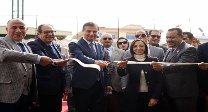 بالصور..وزير الزراعة ومحافظ البحيرة يفتتحان الدورة العاشرة لمعرض “أجرى إكسبو”