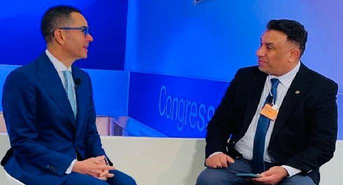 وزير الاستثمار والتجارة الخارجية يجرى حوارا مع قناة CNBC العالمية
