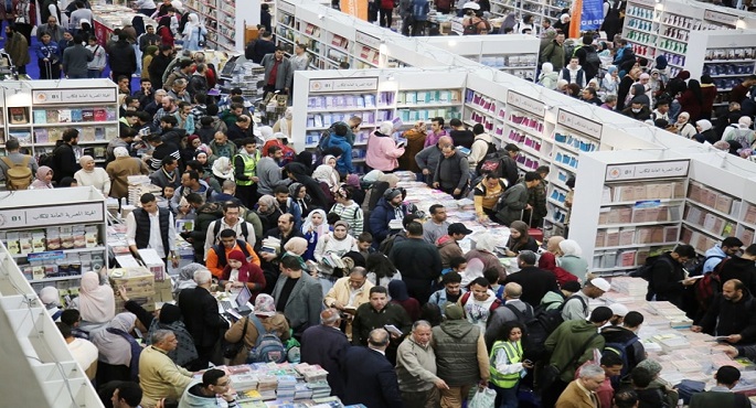 إقبال كثيف على فعاليات معرض القاهرة الدولى للكتاب فى أول أيام استقبال الجمهور