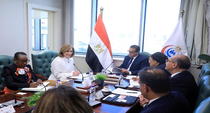 بالصور.. وزير الصحة يبحث مع رئيسة ومؤسس معهد صحة المرأة بالولايات المتحدة سبل التعاون