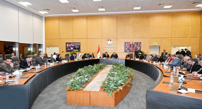 وزير الإسكان يعقد اجتماعا مع عدد من أعضاء مجلسي “النواب والشيوخ” لبحث مطالب دوائرهم