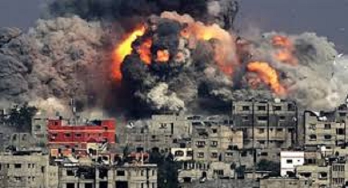 إصابة 4 فلسطينيين برصاص الاحتلال و3 أطفال جراء انفجار جسم فى جنوب غزة