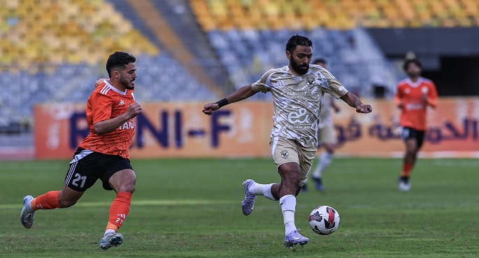 الصدارة مهددة.. الأهلى يفقد نقطتين فى مشواره بالدورى بتعادله مع فاركو 1-1