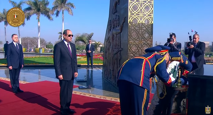 بالفيديو.. فى مستهل الاحتفال بالذكرى الـ 73 لعيد الشرطة.. الرئيس السيسى يضع أكليل الزهور على النصب التذكارى لشهداء الشرطة