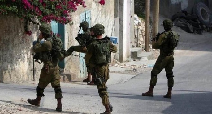 الجيش الإسرائيلي يعلن تصفية فلسطينيين اثنين قرب نابلس بالضفة الغربية