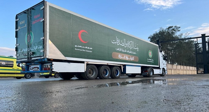 بيت الزكاة والصدقات المصرى يطلق أكبر قافلة مساعدات للأشقاء الفلسطينيين في قطاع غزة غدا