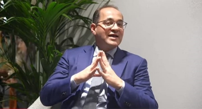 وزير المالية من دافوس: نستهدف زيادة الاعتماد على مصادر الطاقة المتجددة والاستثمارات الخضراء
