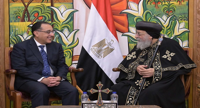 رئيس الوزراء يهنئ البابا تواضروس الثاني بعيد الميلاد المجيد بمقر الكاتدرائية بالعباسية