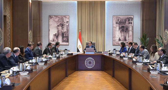 مدبولى يتابع تنفيذ المرحلة الأولي والثانية من منظومة “التأمين الصحي الشامل”