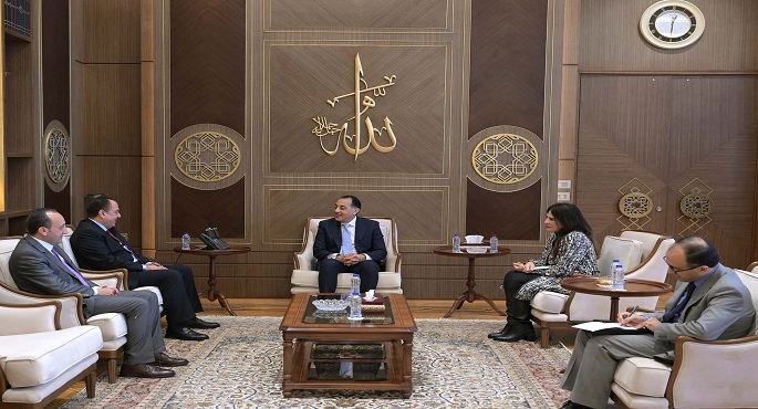 بالصور.. مدبولى يؤكد خلال استقباله السفير الكويتى حرص مصر على تشجيع الاستثمارات الكويتية فى مختلف القطاعات