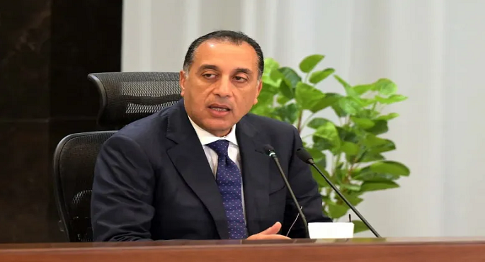 رئيس الوزراء يتوجه إلى الكويت فى زيارة رسمية لبحث سبل التعاون بين البلدين