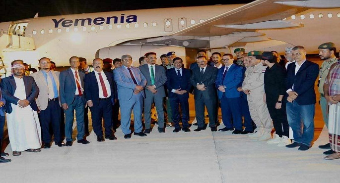بعد توقف 10 سنوات.. مطار الريان اليمنى يستأنف رحلاته إلى القاهرة