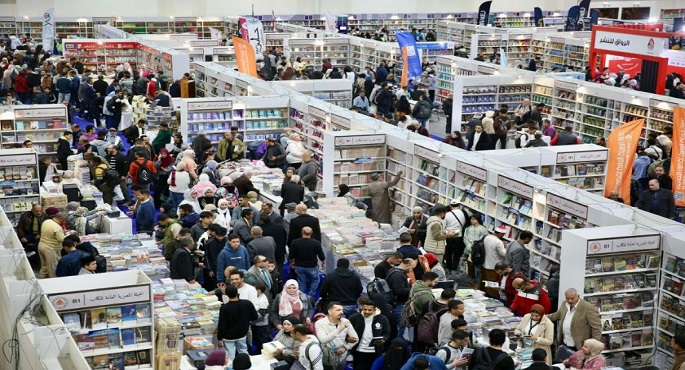 معرض القاهرة للكتاب يفتح أبوابه أمام الجمهور فى ثالث أيام أنشطته الثقافية
