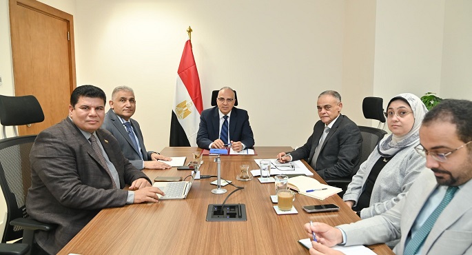 وزير الرى يتابع الموقف المائى بأسوان خلال الموسم الشتوى الحالى