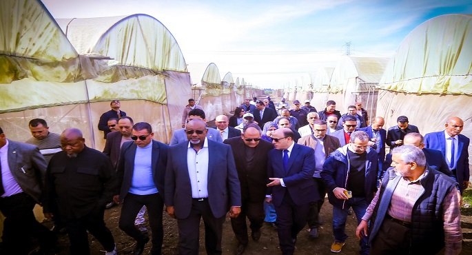 بالصور.. وزير الزراعة النيجيرى يتفقد بعض المشروعات الزراعية والبرامج البحثية بمحافظتي كفر الشيخ والغربية