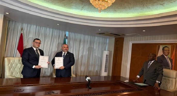 وزير الإسكان بمصر ونظيره بغينيا الاستوائية يوقعان مذكرة تـفاهم في مجالات البنية التحتية
