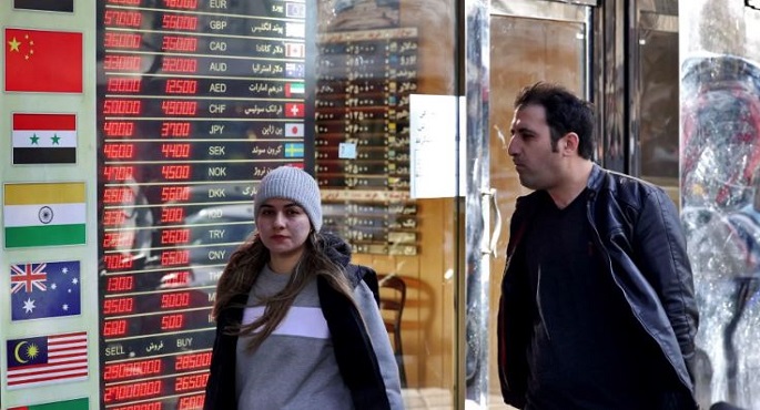 وسط تصاعد التوتر مع واشنطن.. الريال الإيرانى يهوى لأدنى مستوى