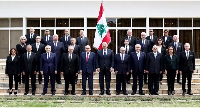 حكومة لبنان تؤكد على تحرير الأراضى واحتكار حمل السلاح