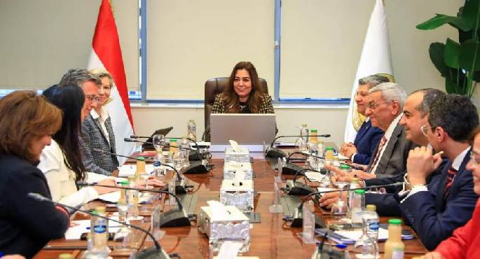 وزيرة التنمية المحلية تبحث مع الوكالة الألمانية للتعاون الدولى مجالات التعاون المشترك بين الجانبين