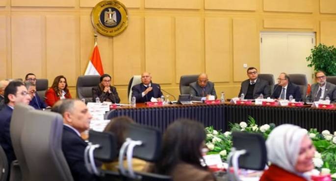 وزير الصناعة والنقل يترأس الاجتماع الثامن عشر للمجموعة الوزارية للتنمية الصناعية
