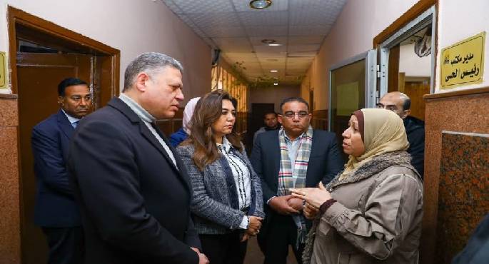 وزيرة التنمية المحلية تتابع الخدمات اليومية المقدمة للمواطنين بحى الأزبكية