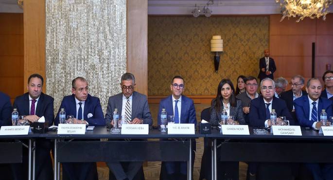 بالصور.. وزير الاستثمار يلتقى ممثلى 42 شركة إيطالية لتعزيز التعاون الاقتصادى بين البلدين