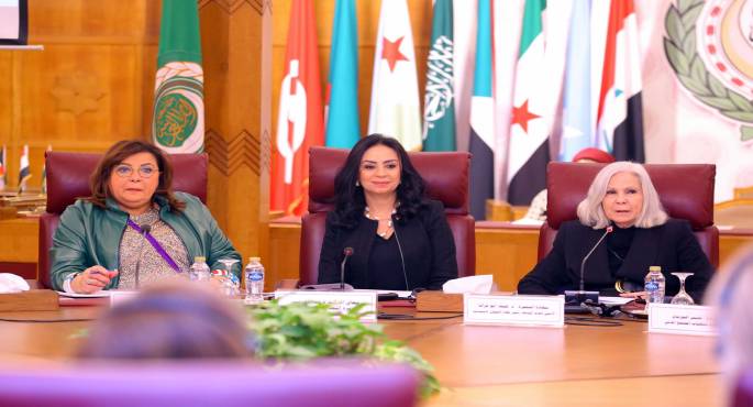 وزيرة التضامن تشهد الجلسة الافتتاحية للمؤتمر السنوى العاشر لجمعية سيدات أعمال مصر