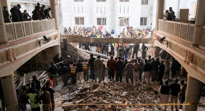 ارتفاع حصيلة ضحايا انفجار استهدف مسجدا شمال غربى باكستان إلى 24 شخصا