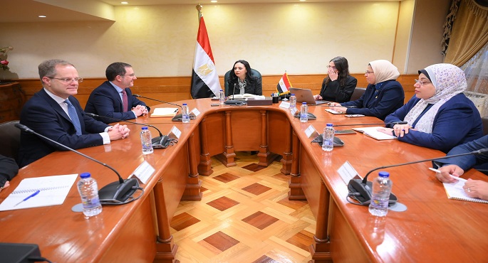 بالصور.. وزيرة التضامن تلتقى ممثل وزير الخارجية والتنمية البريطانى للشؤون الإنسانية فى الأراضى الفلسطينية المحتلة
