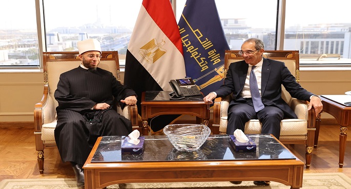 بالصور.. الاتصالات: إطلاق 3 خدمات لتمكين المواطنين من التبرع بسهولة عبر منصة “مصر الرقمية”