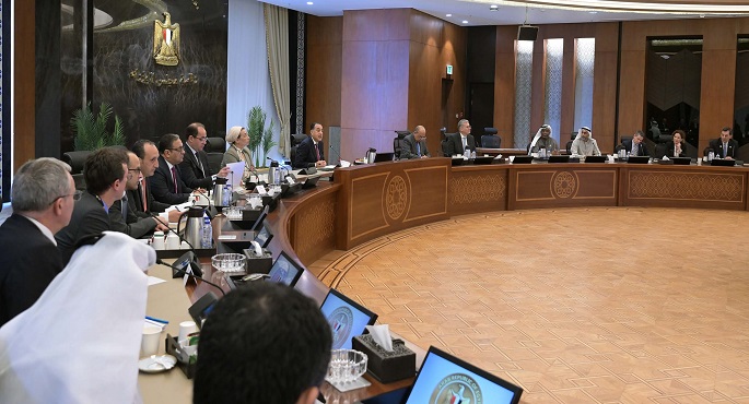بالصور.. رئيس الوزراء: الحكومة تسعى إلى توفير بيئة استثمار أكثر جاذبية في مجال البترول والطاقة