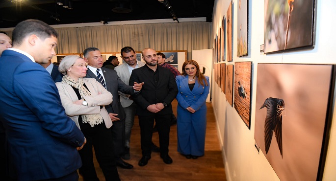 بالصور.. وزيرة البيئة تتفقد المعرض الرابع “لمصوري الطيور البرية في مصر” بدار الأوبرا