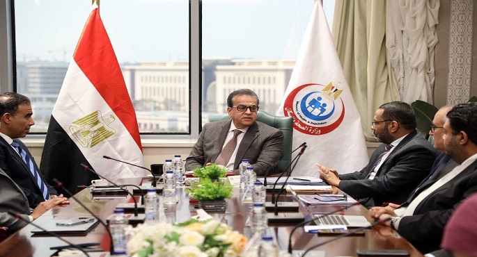 بالصور.. وزير الصحة يعقد اجتماعا لمراجعة وتوحيد بروتوكولات علاج الأورام