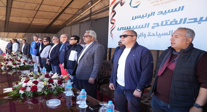 بالصور.. وزير الرياضة يفتتح مهرجان “ذا كلاش للكرة الطائرة الشاطئية” للهواة بسهل حشيش