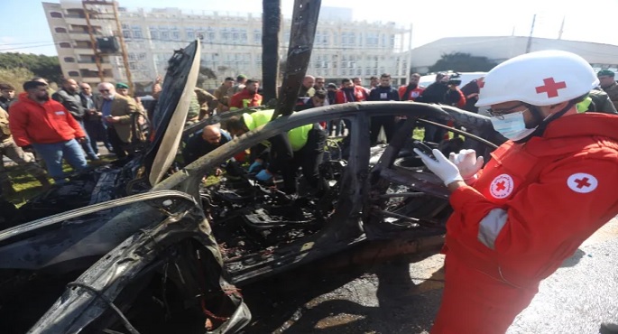 الاحتلال يقصف سيارة ويعلن استهداف قيادى فى حماس بجنوب لبنان