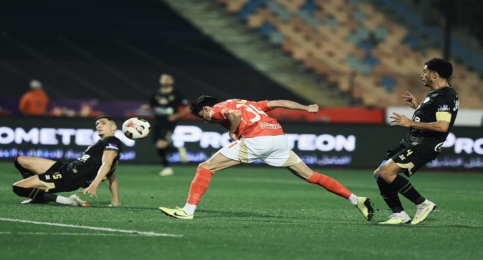التعادل يحسم لقاء القمة بين الأهلى والزمالك فى الدورى