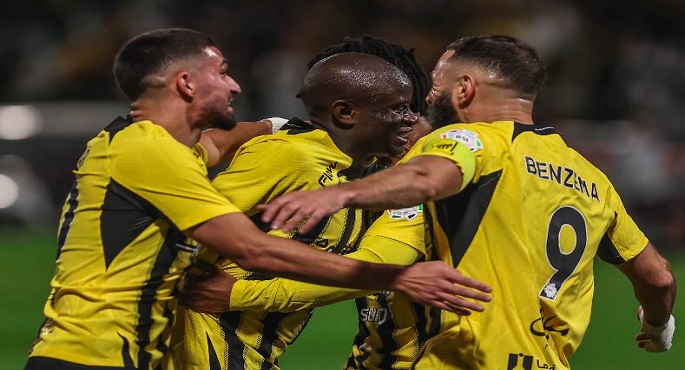 التعاون ضد الاتحاد.. العميد يطارد الهلال على صدارة الدورى السعودى