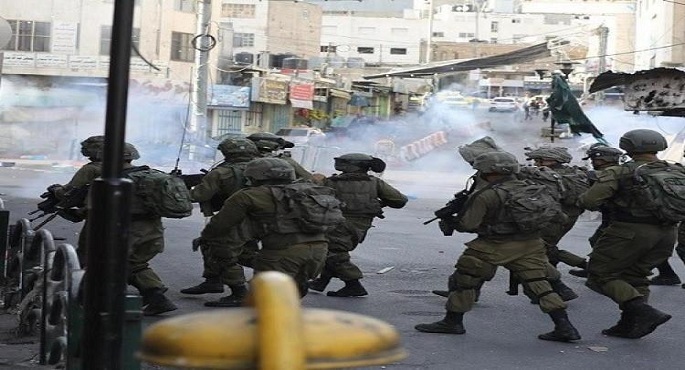 فلسطين: إصابات بالرصاص وإحراق مزرعتين و3 مركبات فى هجوم للمستوطنين على جنوب نابلس