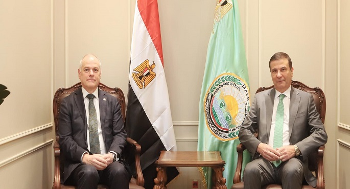 وزير الزراعة وسفير أستراليا يبحثان التعاون فى مجال تبادل السلع الزراعية والثروة الحيوانية
