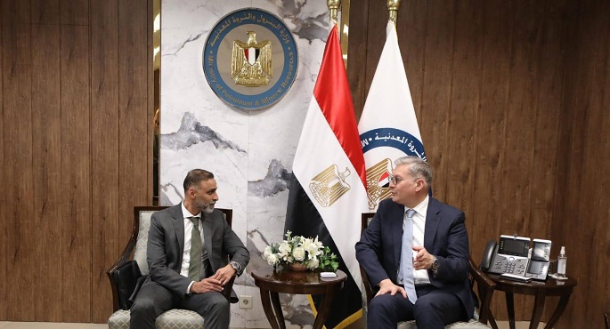 وزير البترول يبحث مع “أركيوس للطاقة” الفرص الاستثمارية فى مصر